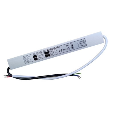 滑走路端燈のための細いLEDの防水電源IP67 SAAの一定した電圧