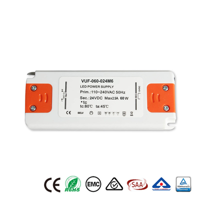 クラス2 LEDの運転者24V DC 60WのLEDの滑走路端燈のためのプラスチック電源