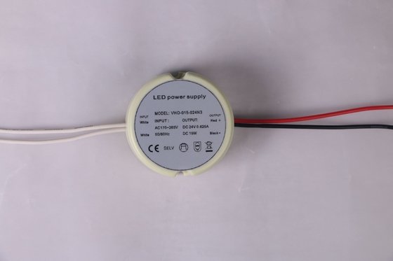 キャビネットのストリップ ライトのための円形の場合のプラスチック LED の運転者の屋内定電圧 IP20