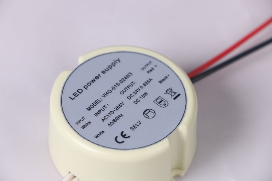 キャビネットのストリップ ライトのための円形の場合のプラスチック LED の運転者の屋内定電圧 IP20