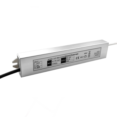屋外の低電圧の照明変圧器の一定した電圧 LED の運転者 12V 60W