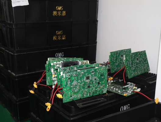 再充電可能な携帯用太陽電気発電機1000W 60Hz UPSの動力源速い充満