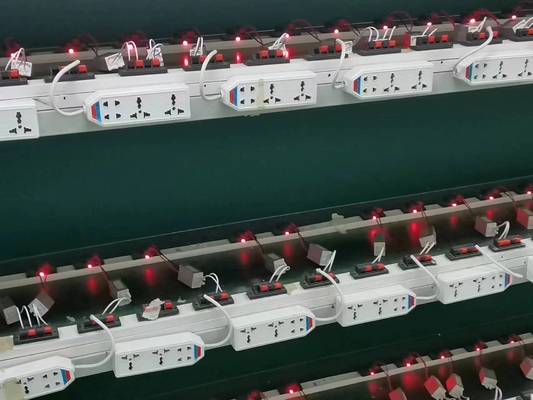 12v 5a/24v 2.5a冷却装置のためのプラスチックLEDの運転者の高性能Ip67 60wのクラス2