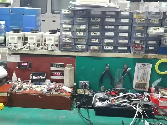 ROHSの壁ランプとのゴム製貝超薄いLEDの運転者6watt 12V 12mm