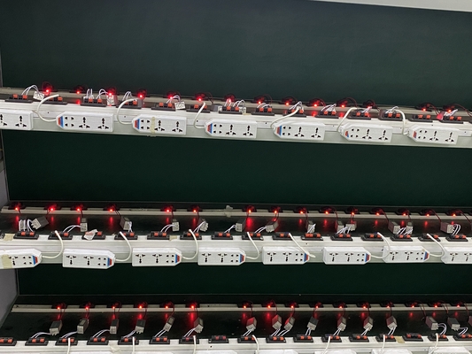 極度の薄い20w Cv LEDの運転者の変圧器5v 4aは照明のためのIp67を防水する