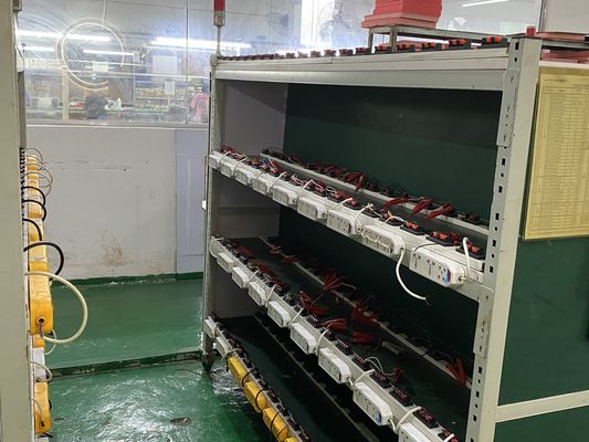 5ボルトDcの一定した電圧細いLED運転者25wへの240v ACは5a 5vの電源を防水する