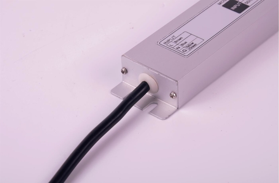 12V一定した電圧スリムなLED運転者45Wのライト級選手213x35.6x17.4mm