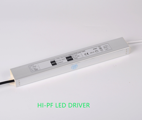 屋外EMCの一定した電圧LED運転者IP67防水100W