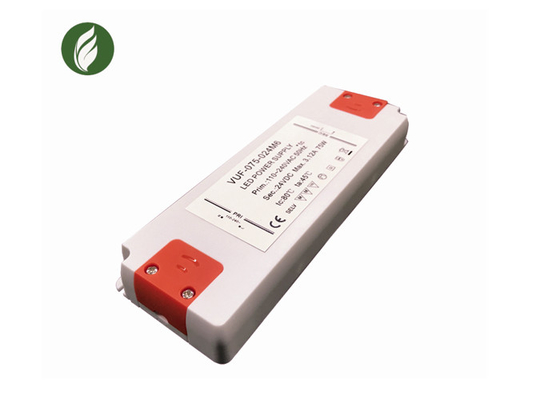 セリウム3.1A 24V DC超薄いLEDの運転者の耐久のプラスチック
